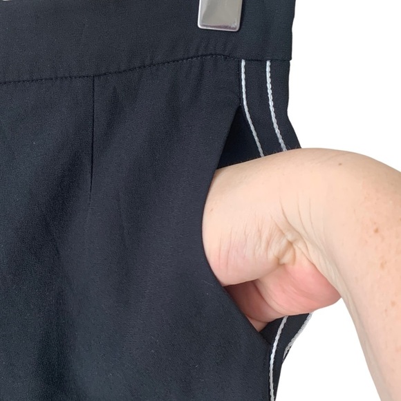 Aritzia Babaton Conan Pant Cropped Dress Pant Black White Stripe Women's Size 0 - Picture 5 of 12